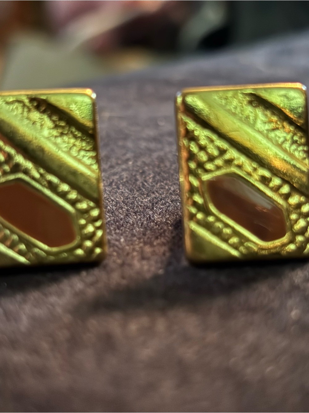 Gold-tone Textured Square cuff links with Amber Inset
